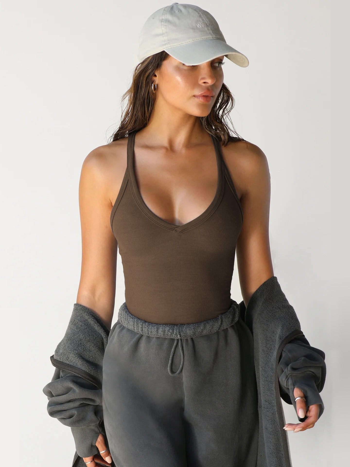 Top dames wit halter met V-hals – Gina Modehuis-Nederland