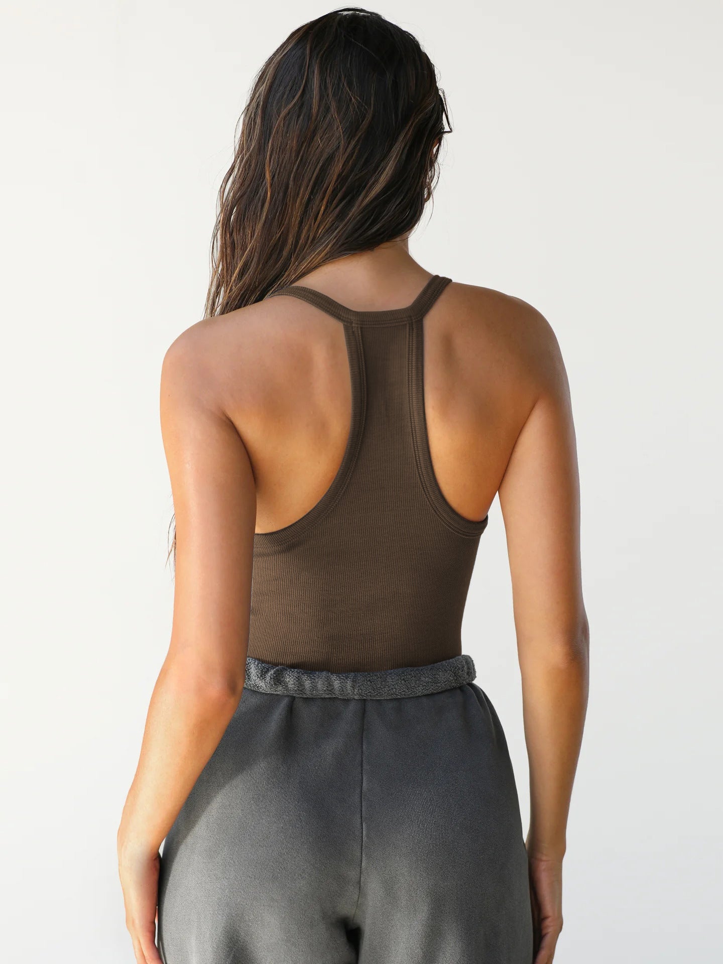 Top dames wit halter met V-hals – Gina Modehuis-Nederland