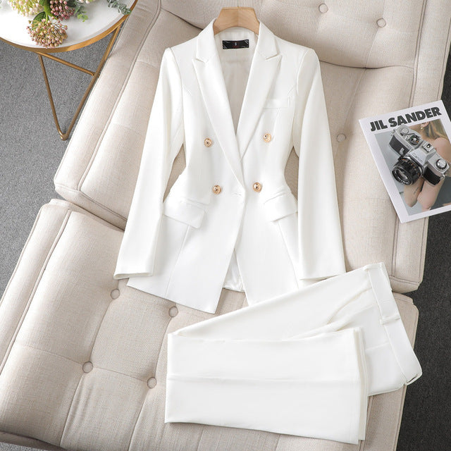 Elegant Damespak | Geïnspireerde Blazer en Pantalon & Gouden knopen Modehuis-Nederland