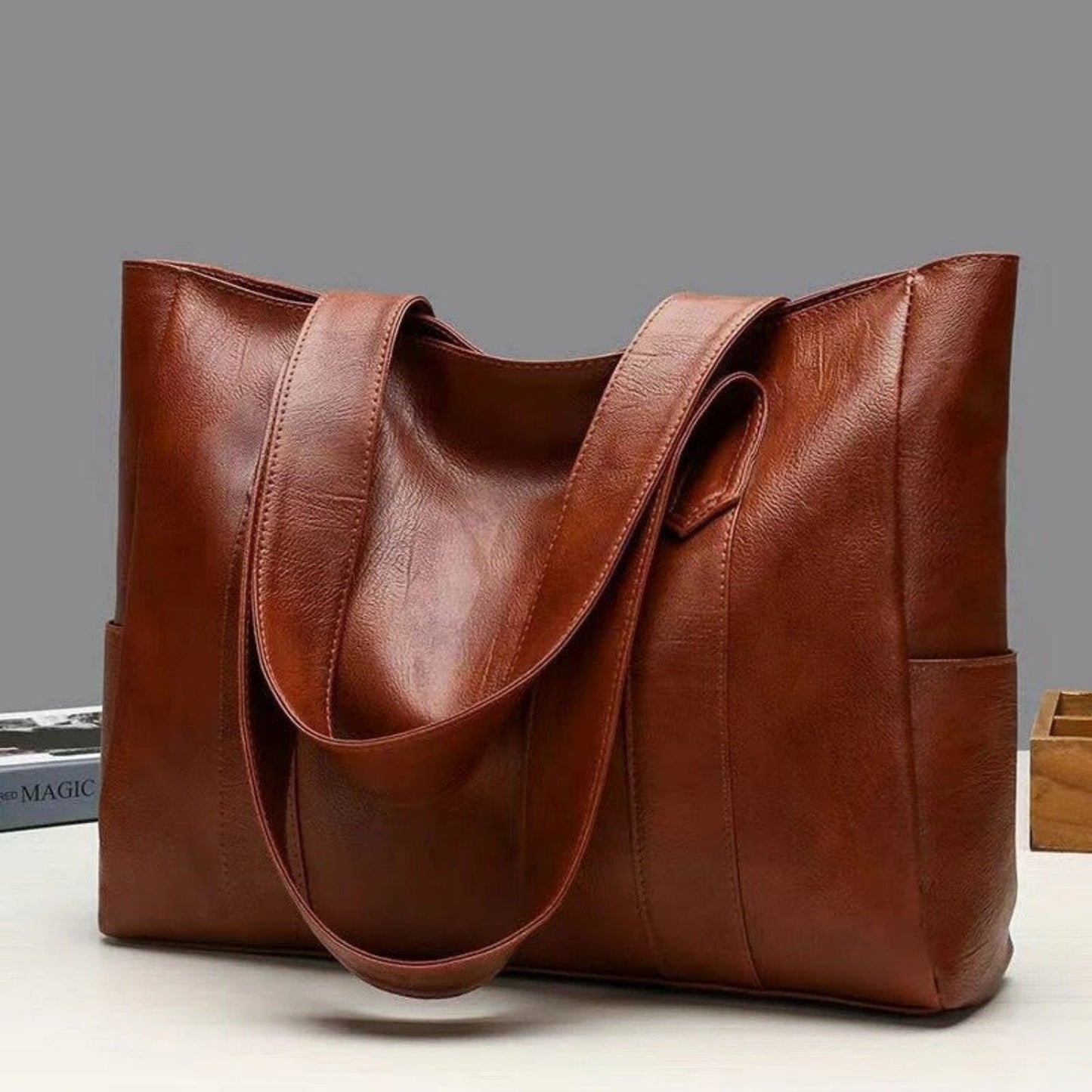 Aira - Vintage Leather Shoulder Bag - Classic - Fashionable Women - For Every Day Modehuis-Nederland