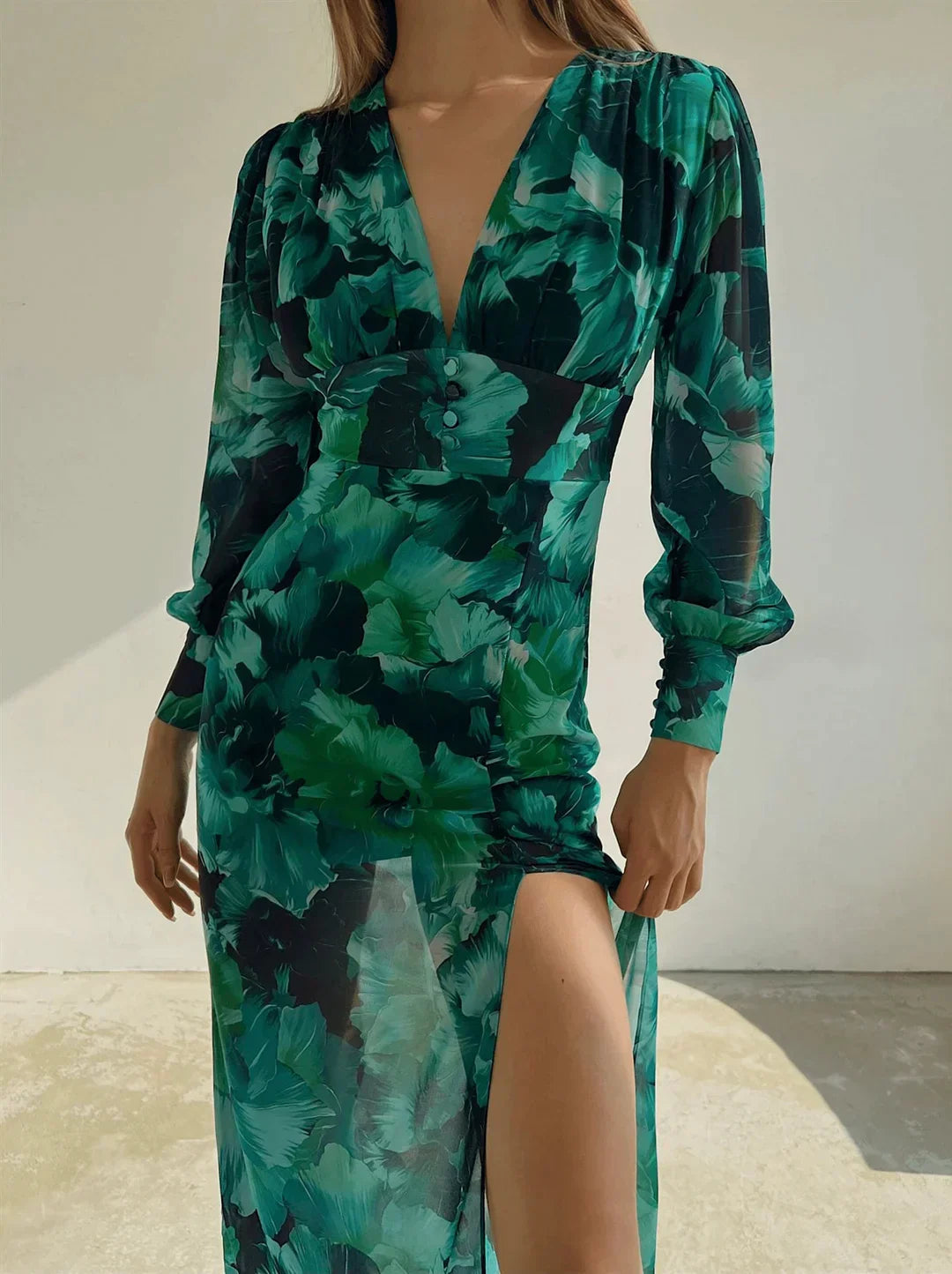 Women's Maxi Dress - Elegant Long Sleeve - Flowy Pleated Design - V-Neck Formal Wear Modehuis-Nederland