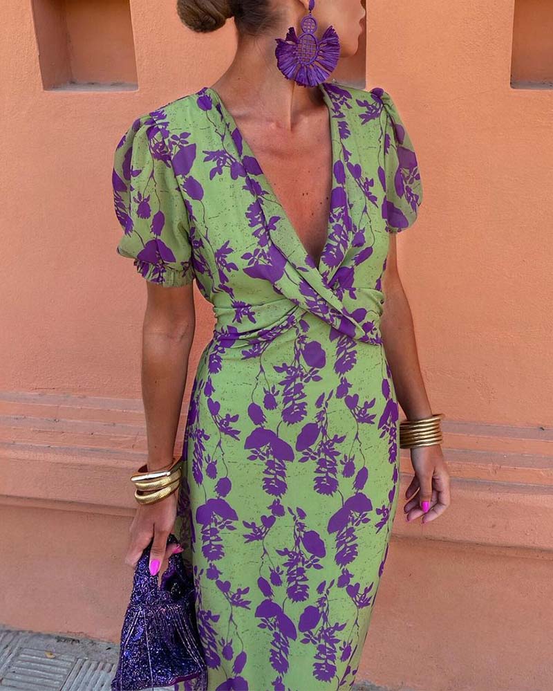 Dames wikkeljurk met bloemenprint en pofmouwen