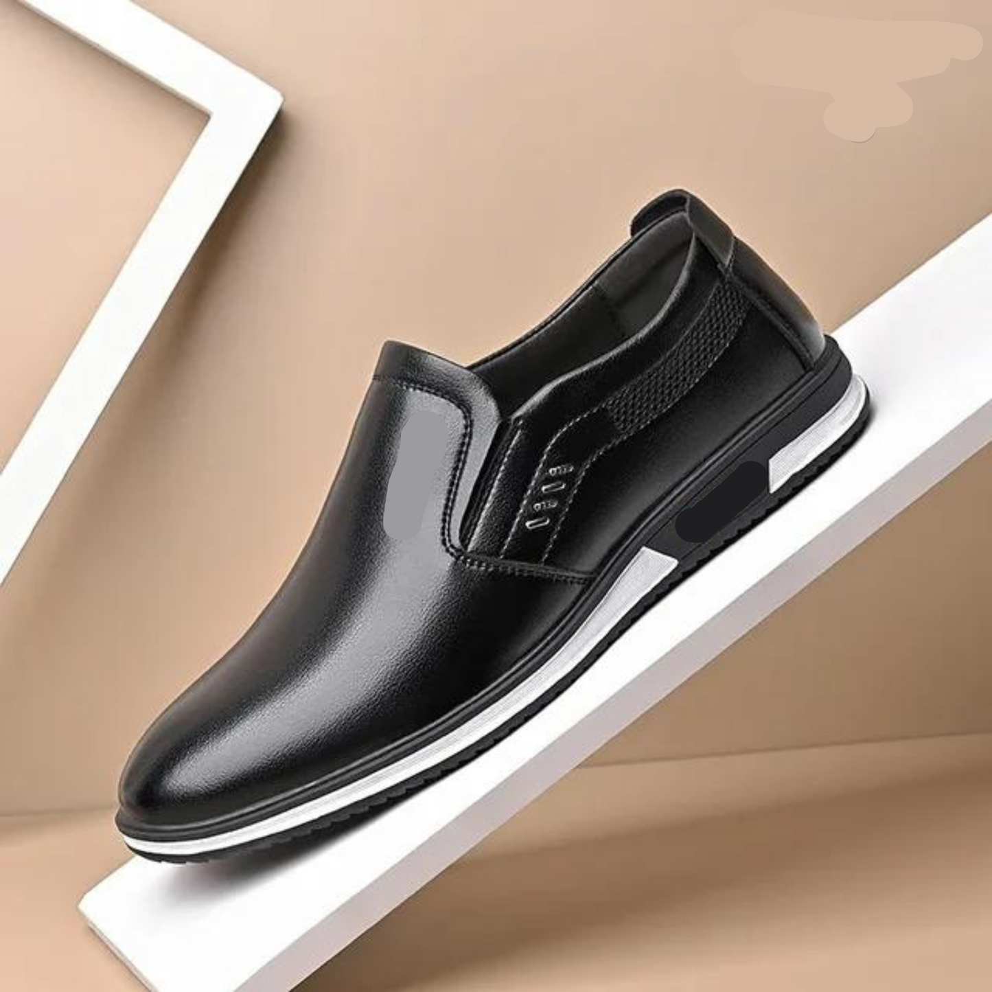 Heren loafers met klassieke vorm en verfijnde afwerking