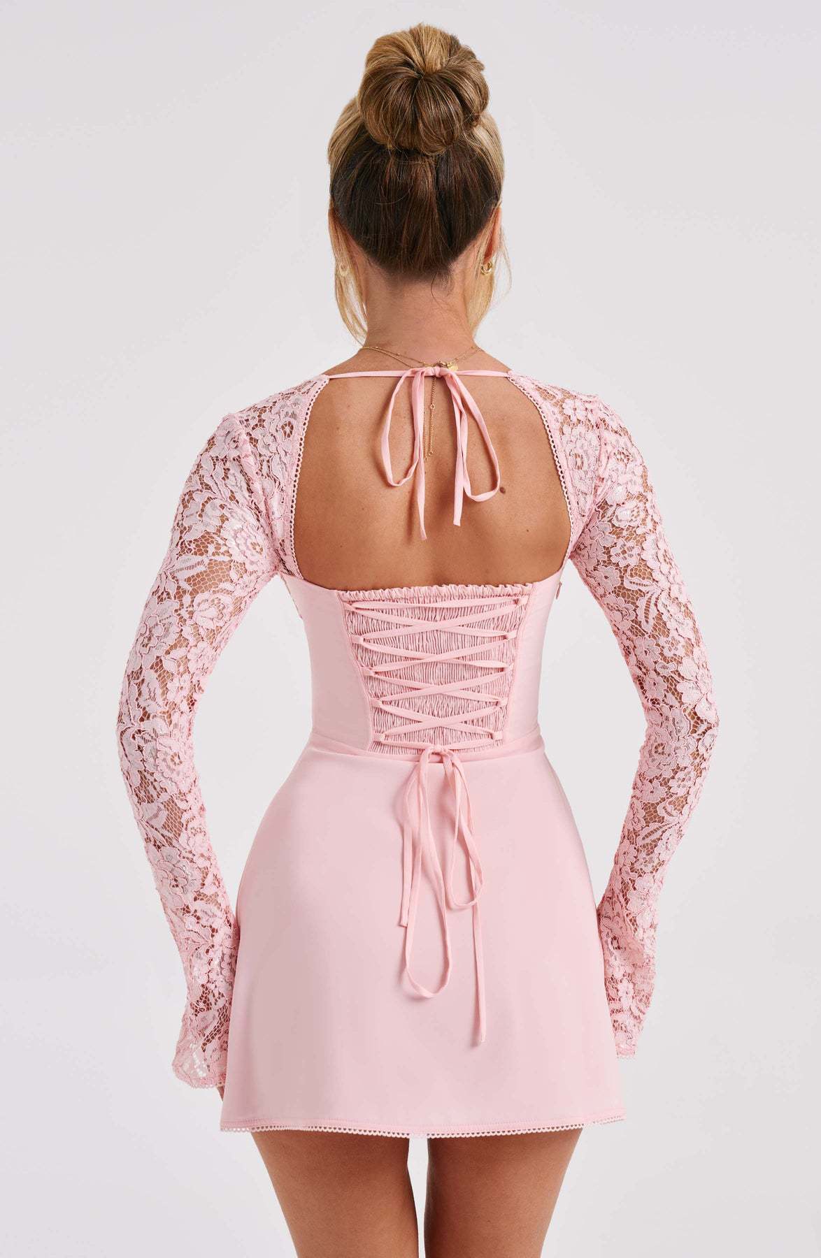 Vogue Lace Mini Dress Modehuis-Nederland