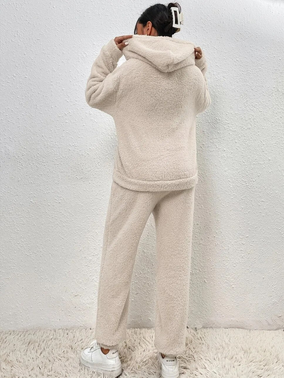 Knus teddy huispak met capuchon voor dames - Sandy Modehuis-Nederland