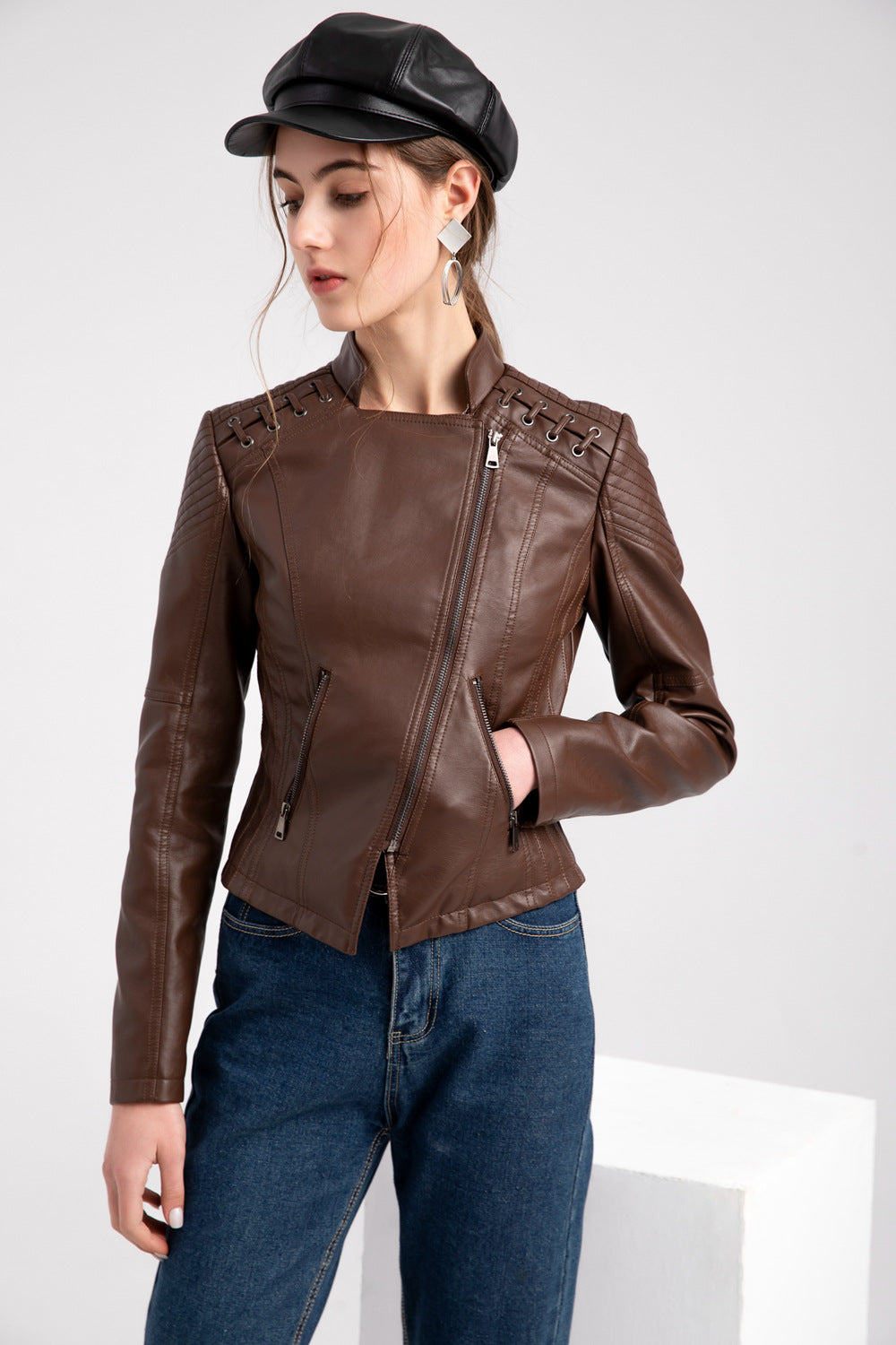 Dames faux leren bikerjack voor een gedurfde look – Roxanne Modehuis-Nederland
