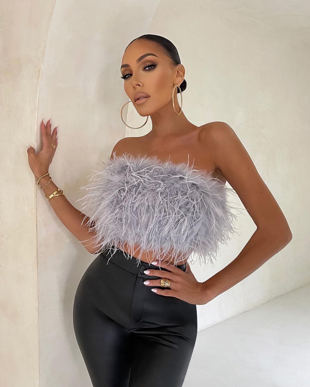AMBER - Strapless Top With Imitation Feathers Modehuis-Nederland