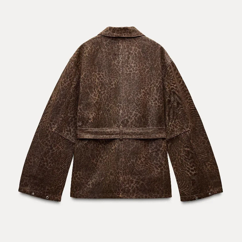 Malia – Taillierte Jacke mit Animalprint in Schokobraun Modehuis-Nederland