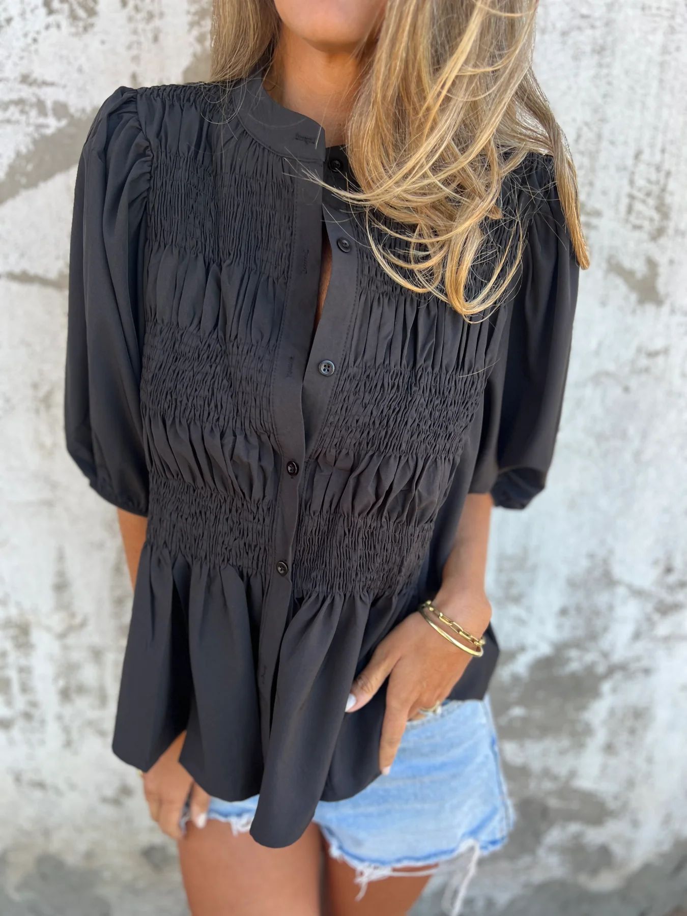 ELIZA™ - Pleated Button-Up Blouse Modehuis-Nederland