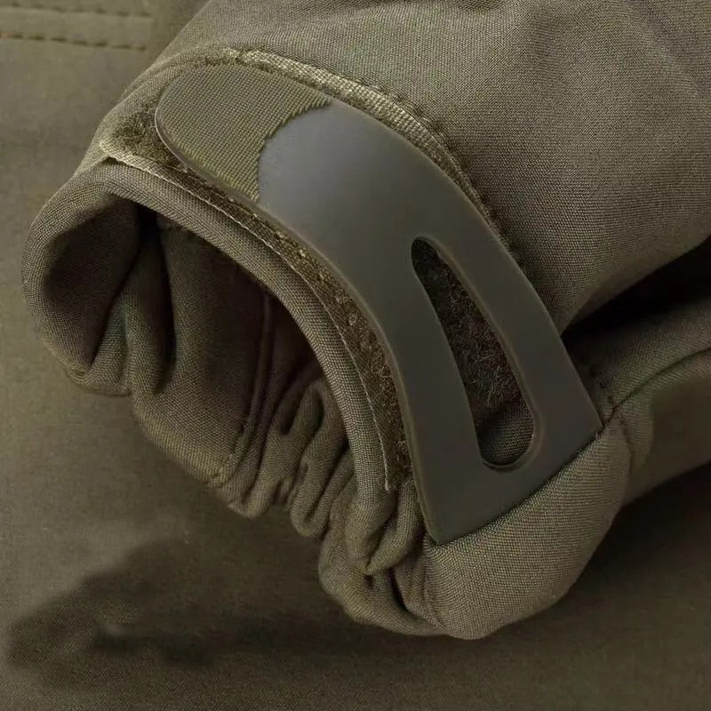 Eduaard | Militaire winterjasset met broek en capuchon voor heren