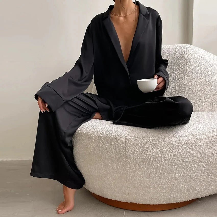Elisa – Zweiteiliges Loungewear-Set aus Satin mit Hemdbluse und weiter Hose Modehuis-Nederland