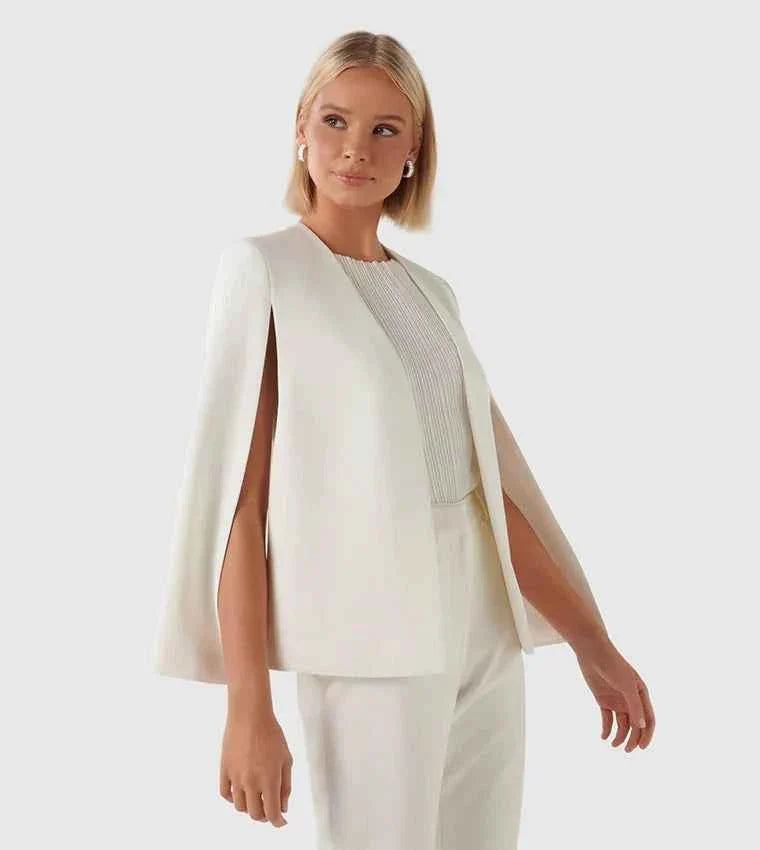 Claire – Eleganter Damen Cape Blazer mit fließendem Schnitt & Ärmelschlitz Modehuis-Nederland