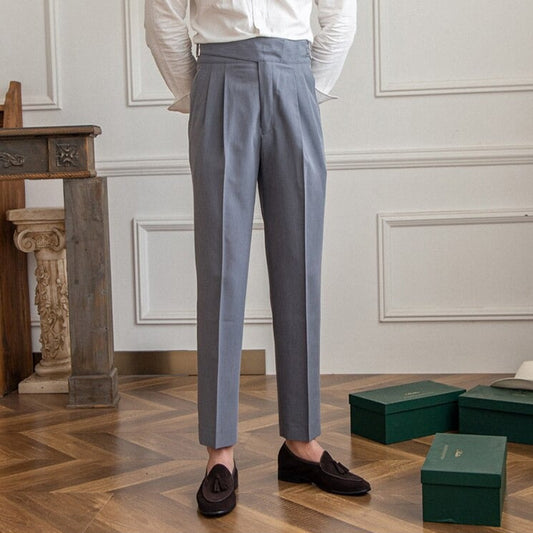 Men’s High-Waisted Trousers – Tailored Fit – Pleated Front – Adjustable Side Buckle Modehuis-Nederland