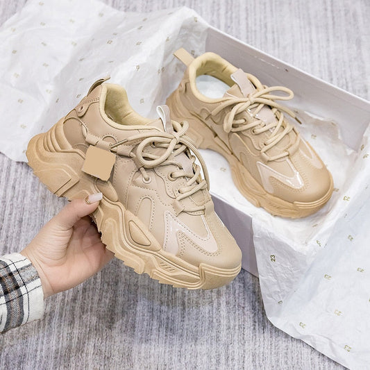 Dames chunky sneakers met vetersluiting en platformzool