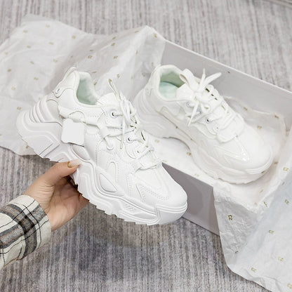 Dames chunky sneakers met vetersluiting en platformzool