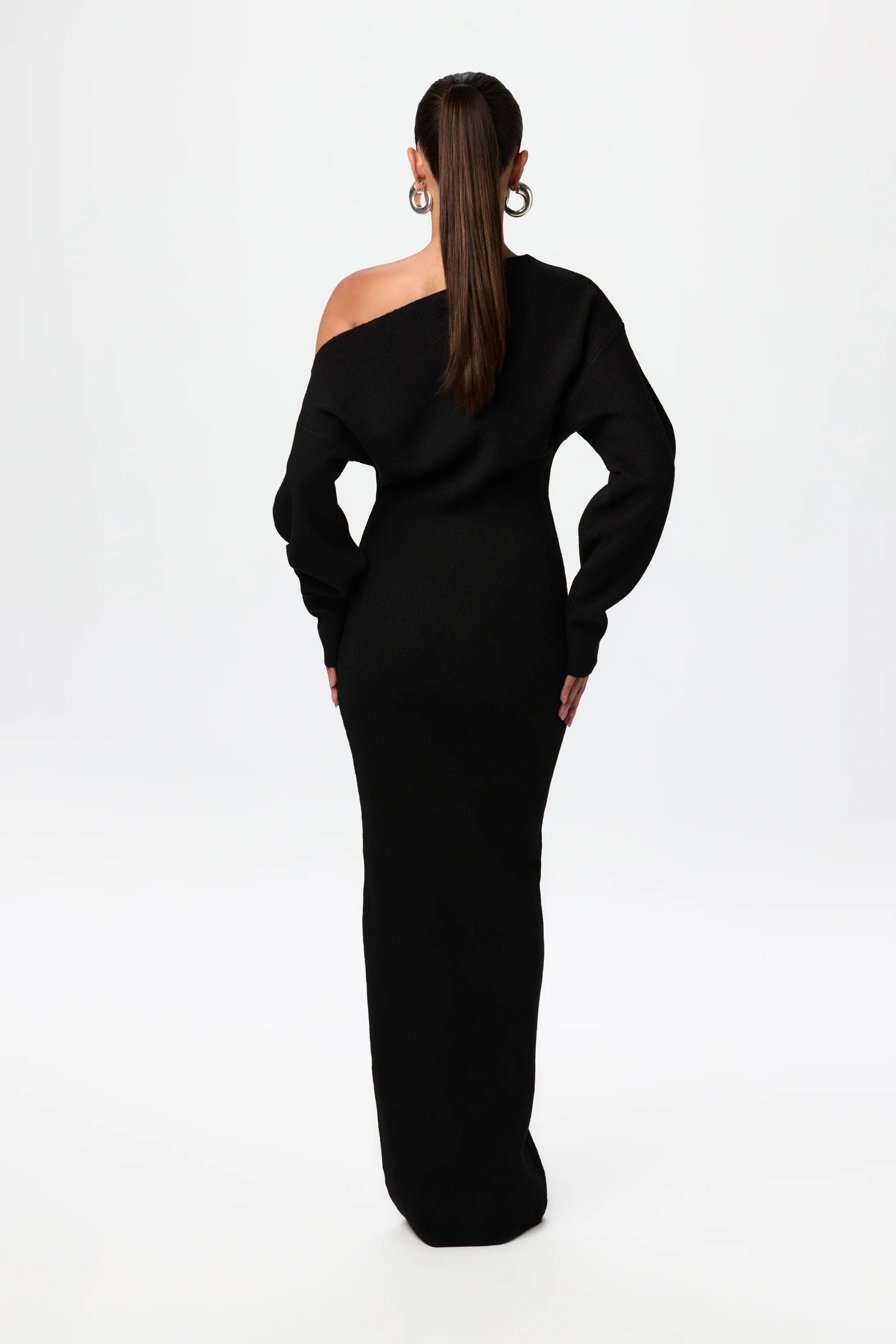 Off-shoulder gebreide maxi jurk met stretch – Elenya Modehuis-Nederland