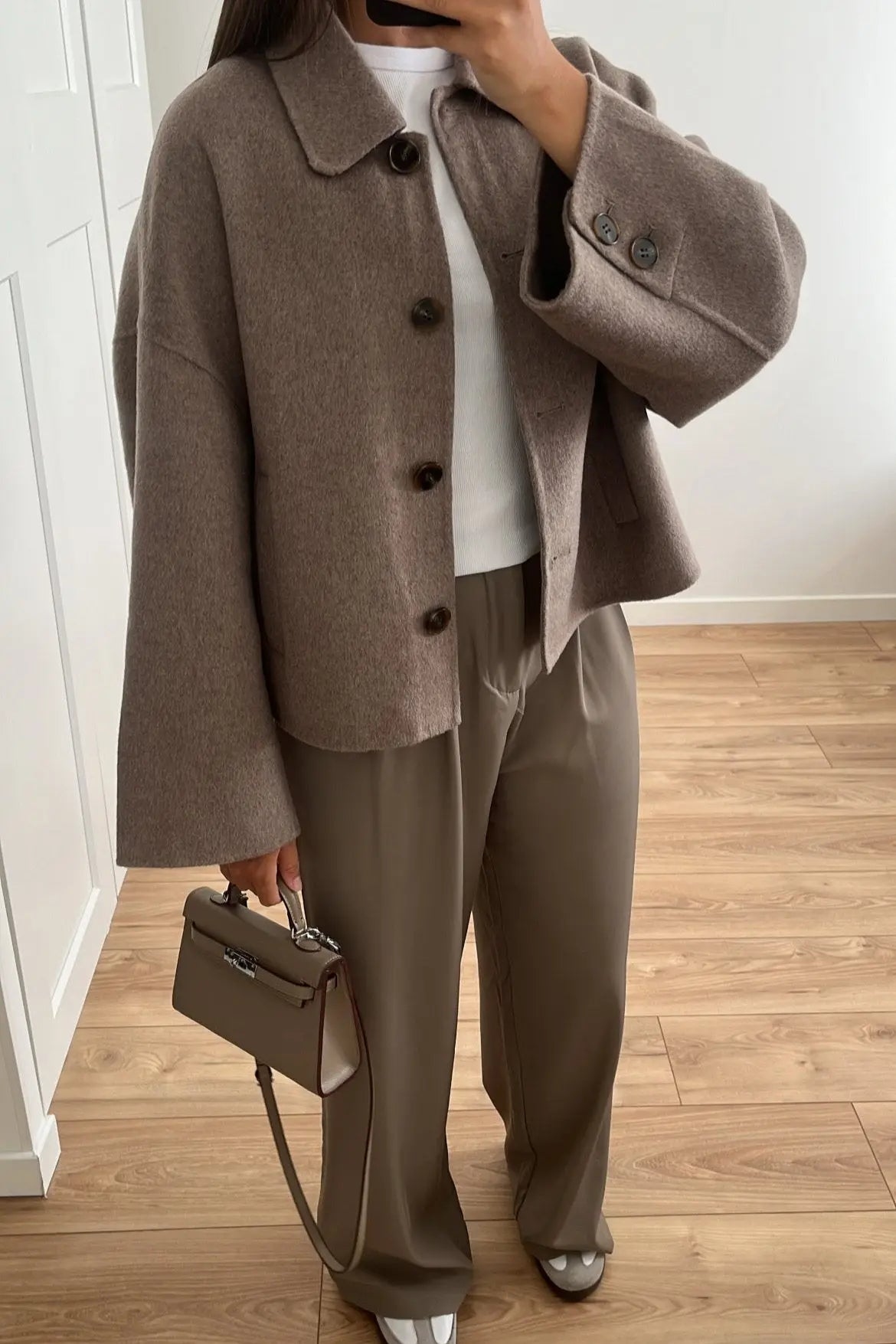 Cleo | Woll-Kurzmantel mit oversized Ärmeln Modehuis-Nederland