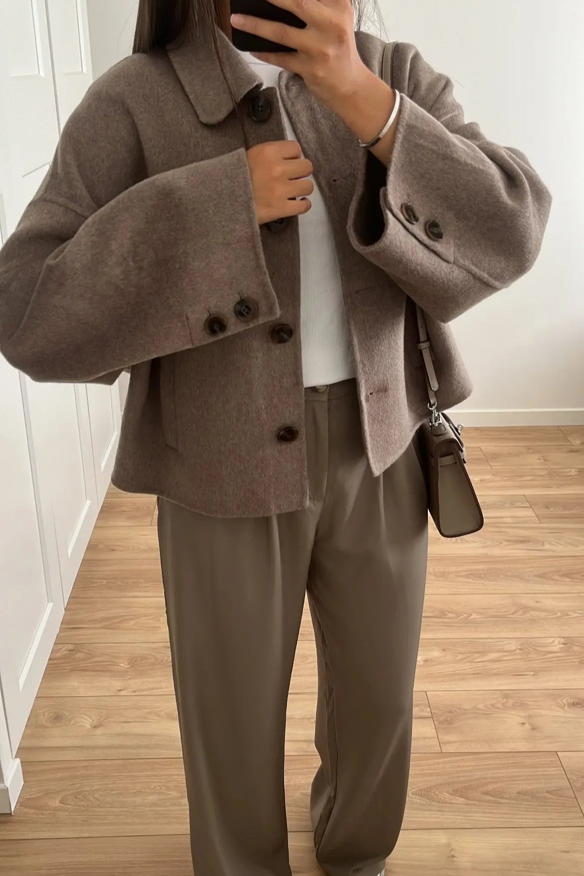 Cleo | Woll-Kurzmantel mit oversized Ärmeln Modehuis-Nederland
