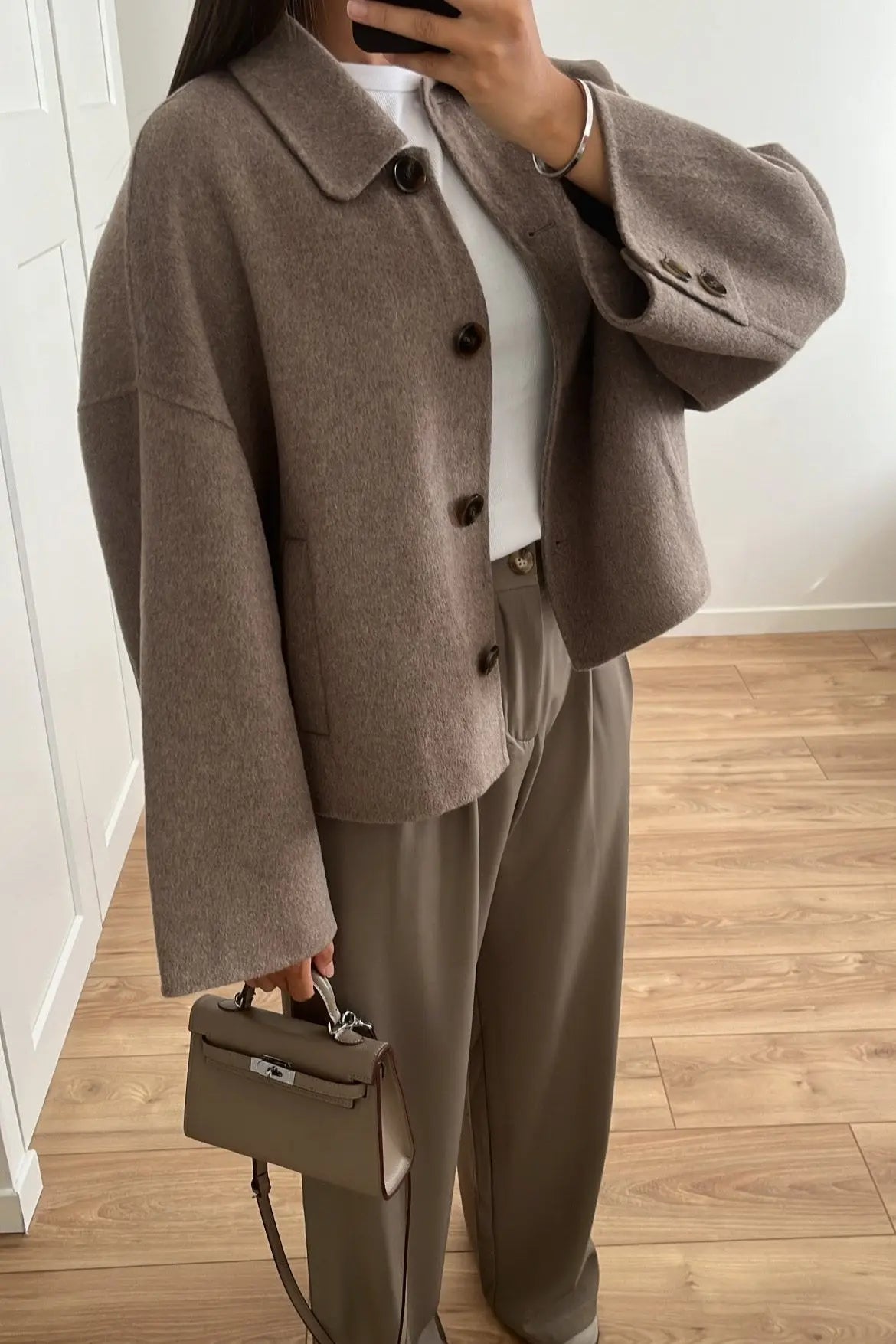 Cleo | Woll-Kurzmantel mit oversized Ärmeln Modehuis-Nederland