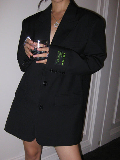 Ivy – Oversized Klassieke Blazer Jurk met Revers, Knopen en Zakken Modehuis-Nederland