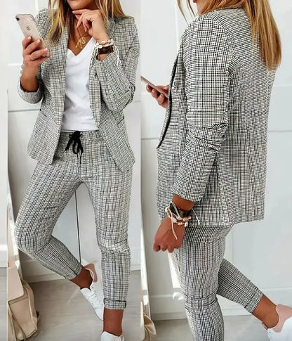 Blazer Jogger Set | Getailleerde blazer en taps toelopende broek Modehuis-Nederland